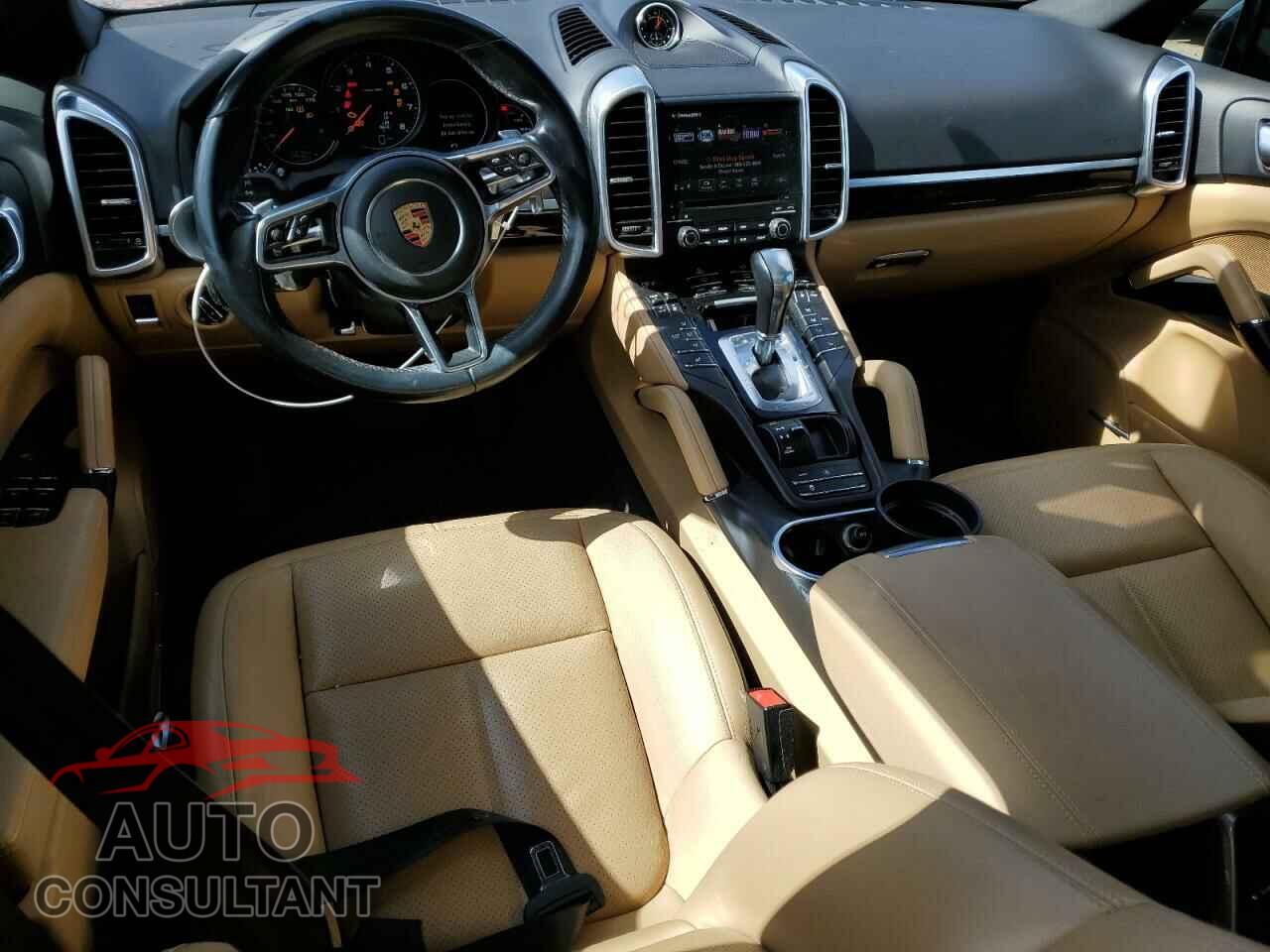 PORSCHE CAYENNE 2018 - WP1AA2A24JKA00620