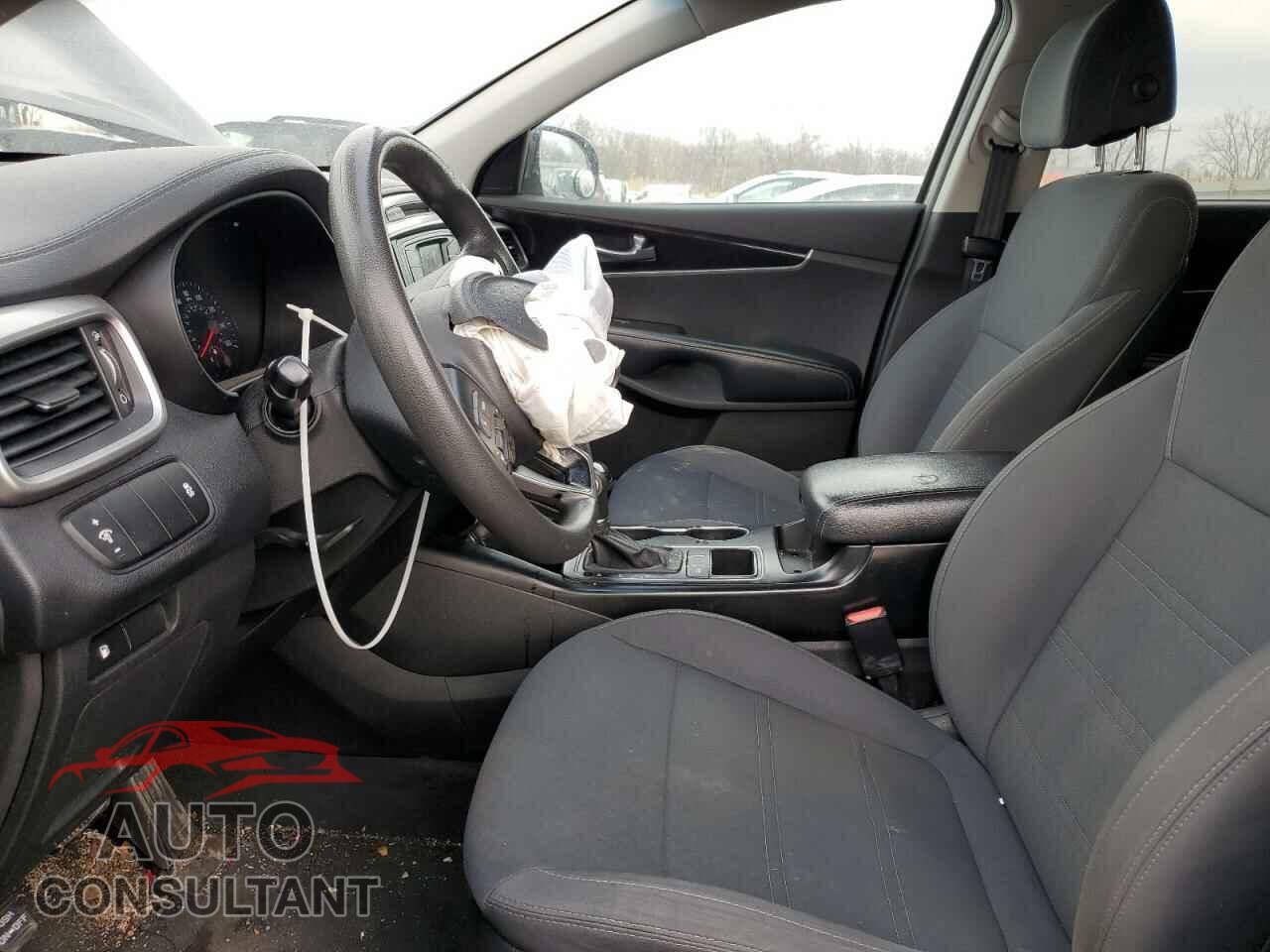 KIA SORENTO 2017 - 5XYPG4A33HG274342