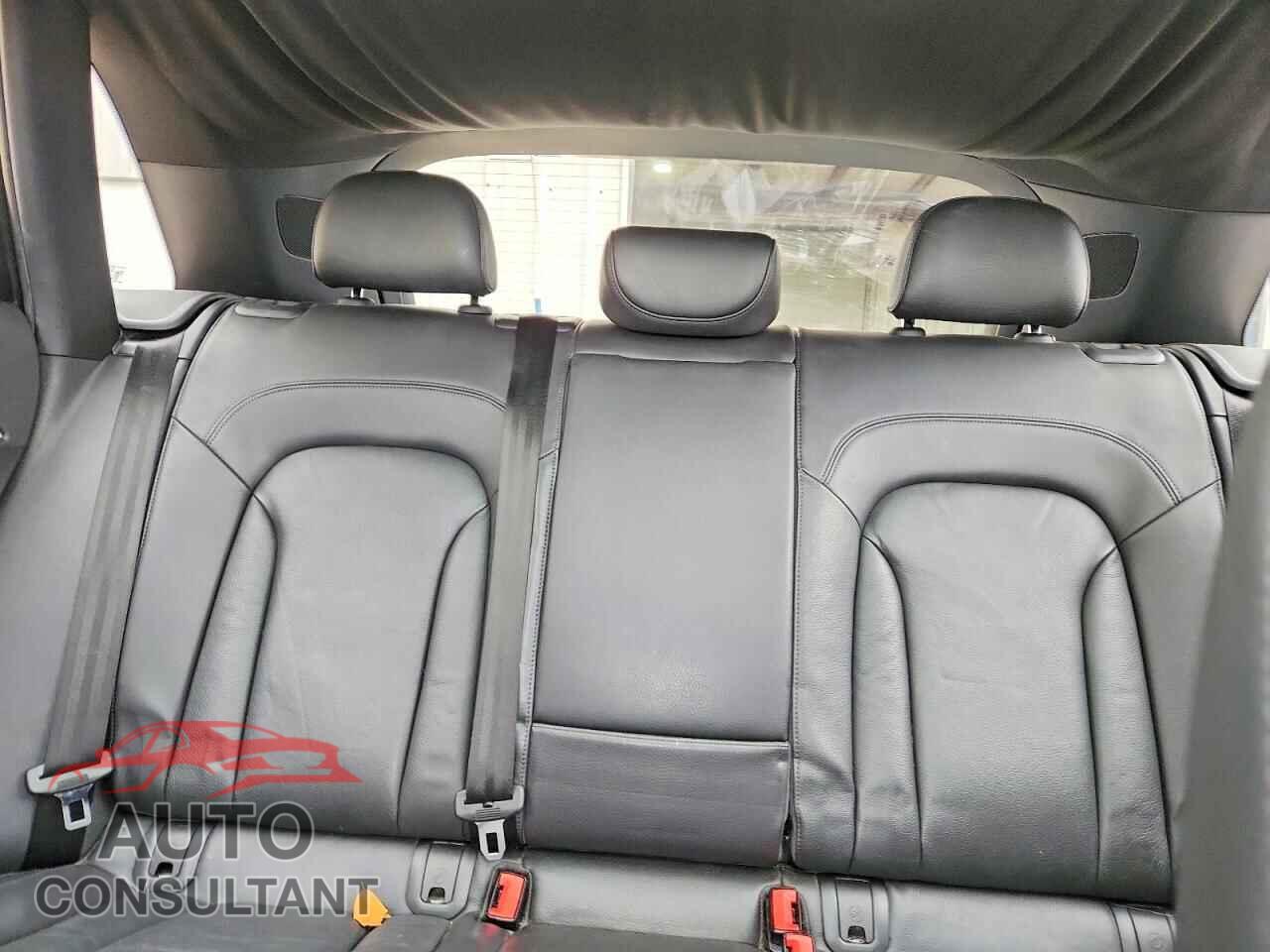 AUDI Q3 2016 - WA1BFCFS2GR002012