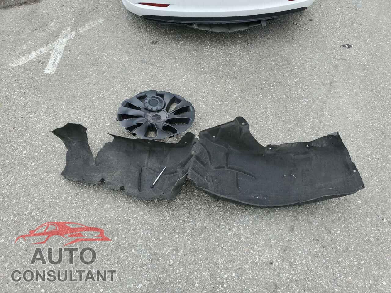 TESLA MODEL 3 2018 - 5YJ3E1EA7JF031920