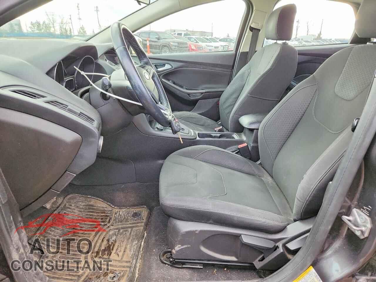 FORD FOCUS 2015 - 1FADP3F24FL290666