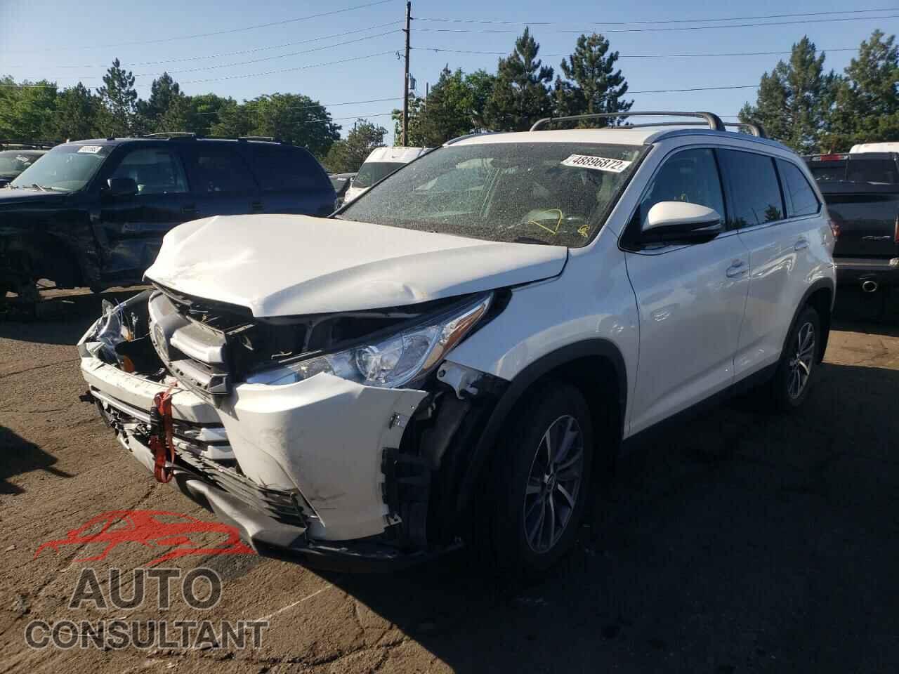 TOYOTA HIGHLANDER 2019 - 5TDJZRFH2KS929263