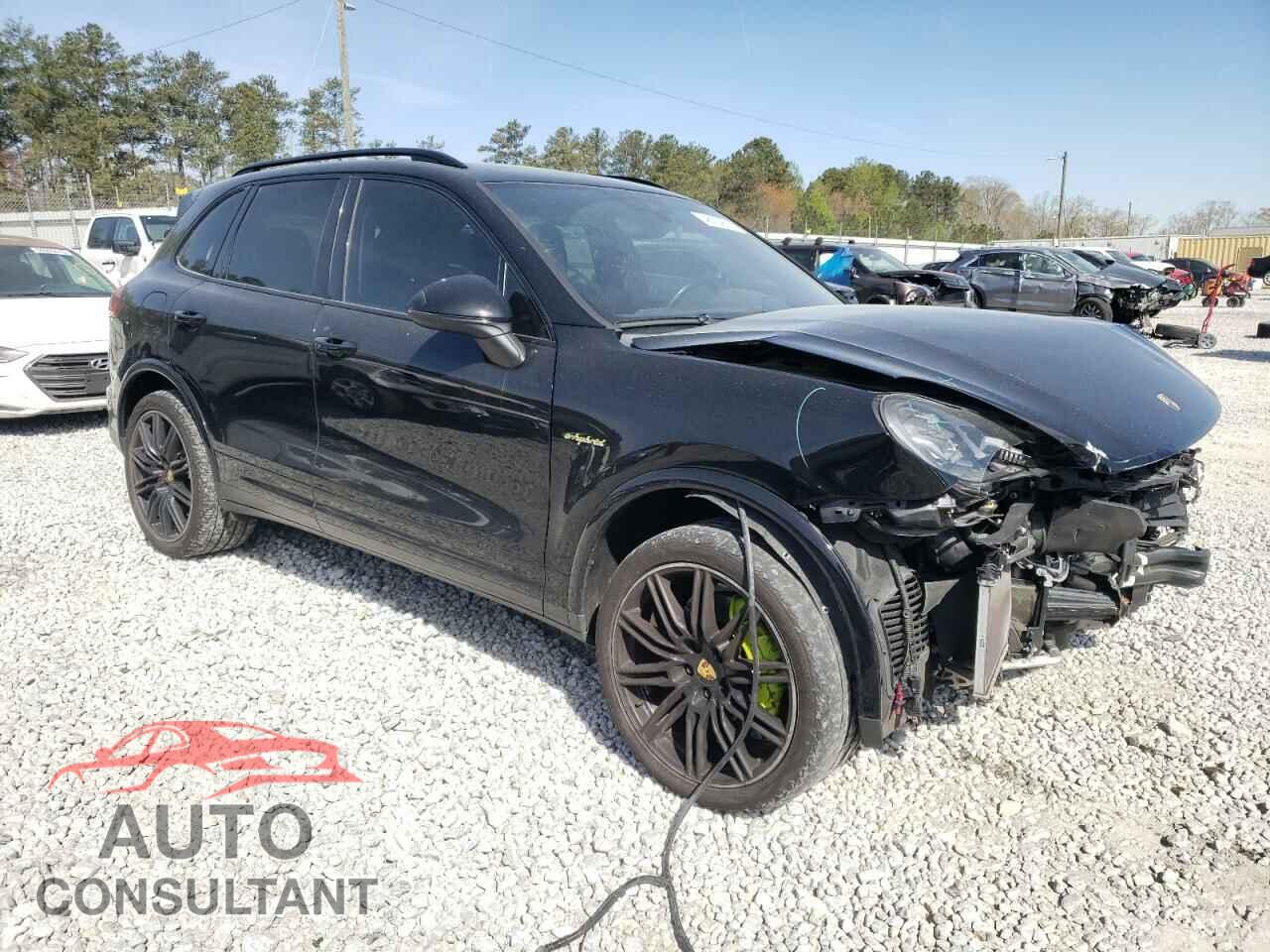 PORSCHE CAYENNE 2018 - WP1AE2A21JLA71739