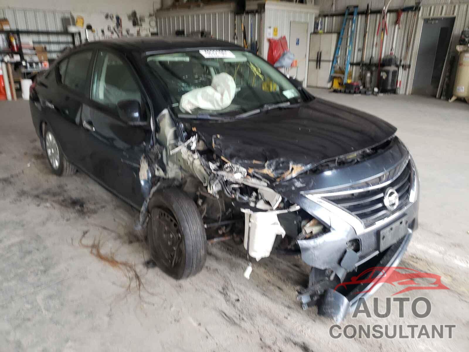 NISSAN VERSA 2016 - 3N1CN7AP7GL833877