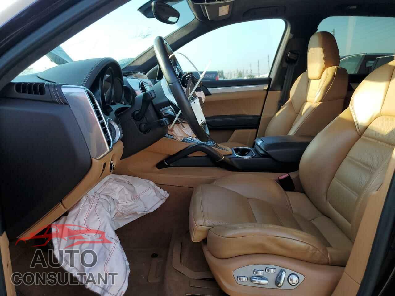 PORSCHE CAYENNE 2017 - WP1AD2A25HLA81008