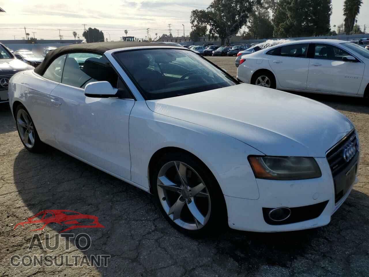 AUDI A5 2011 - WAULFAFH2BN008165