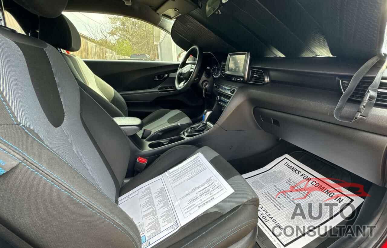 HYUNDAI VELOSTER 2019 - KMHTG6AF8KU017568