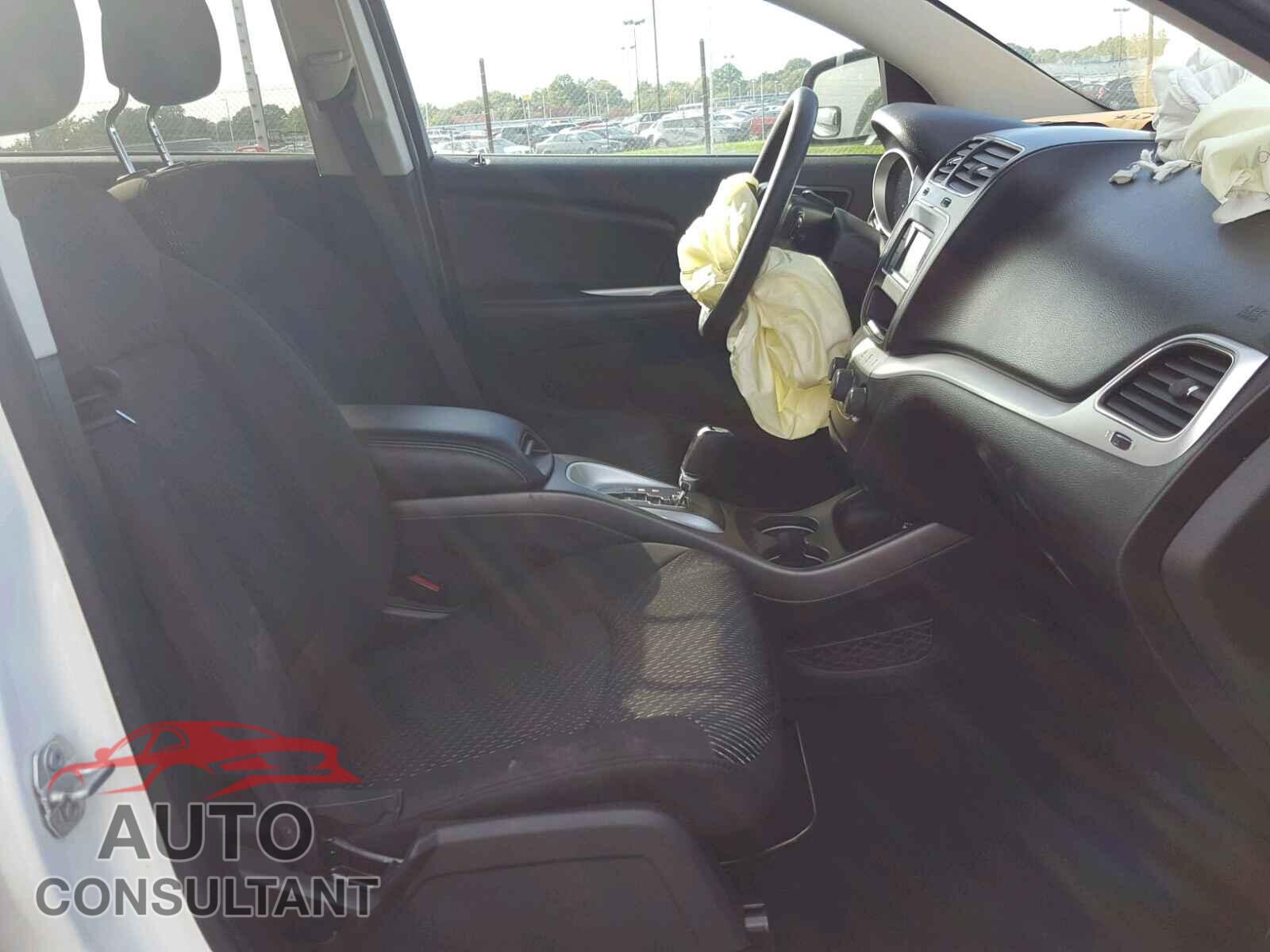 DODGE JOURNEY SE 2017 - 3C4PDCAB2HT584193