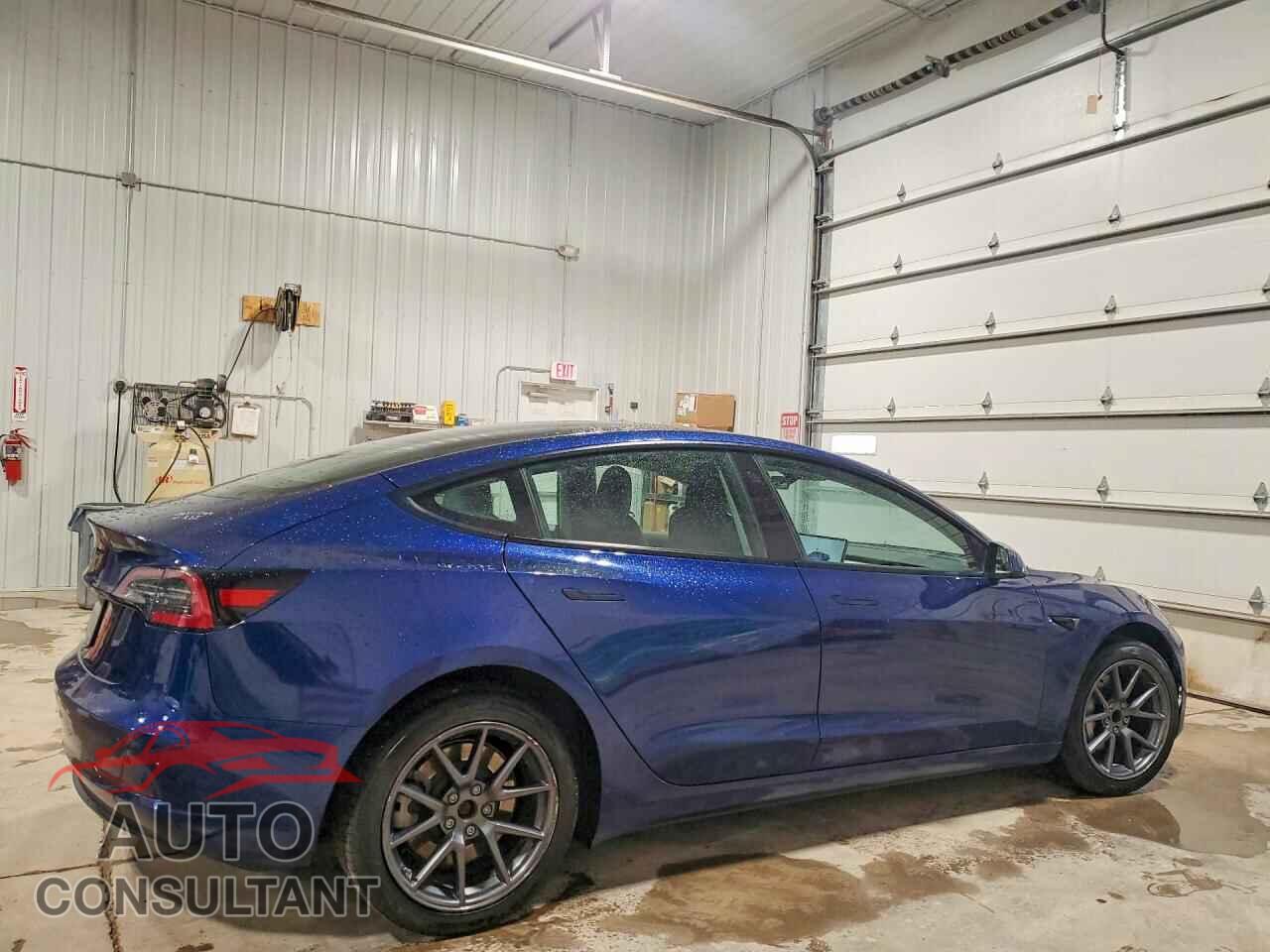 TESLA MODEL 3 2022 - 5YJ3E1EA6NF370075