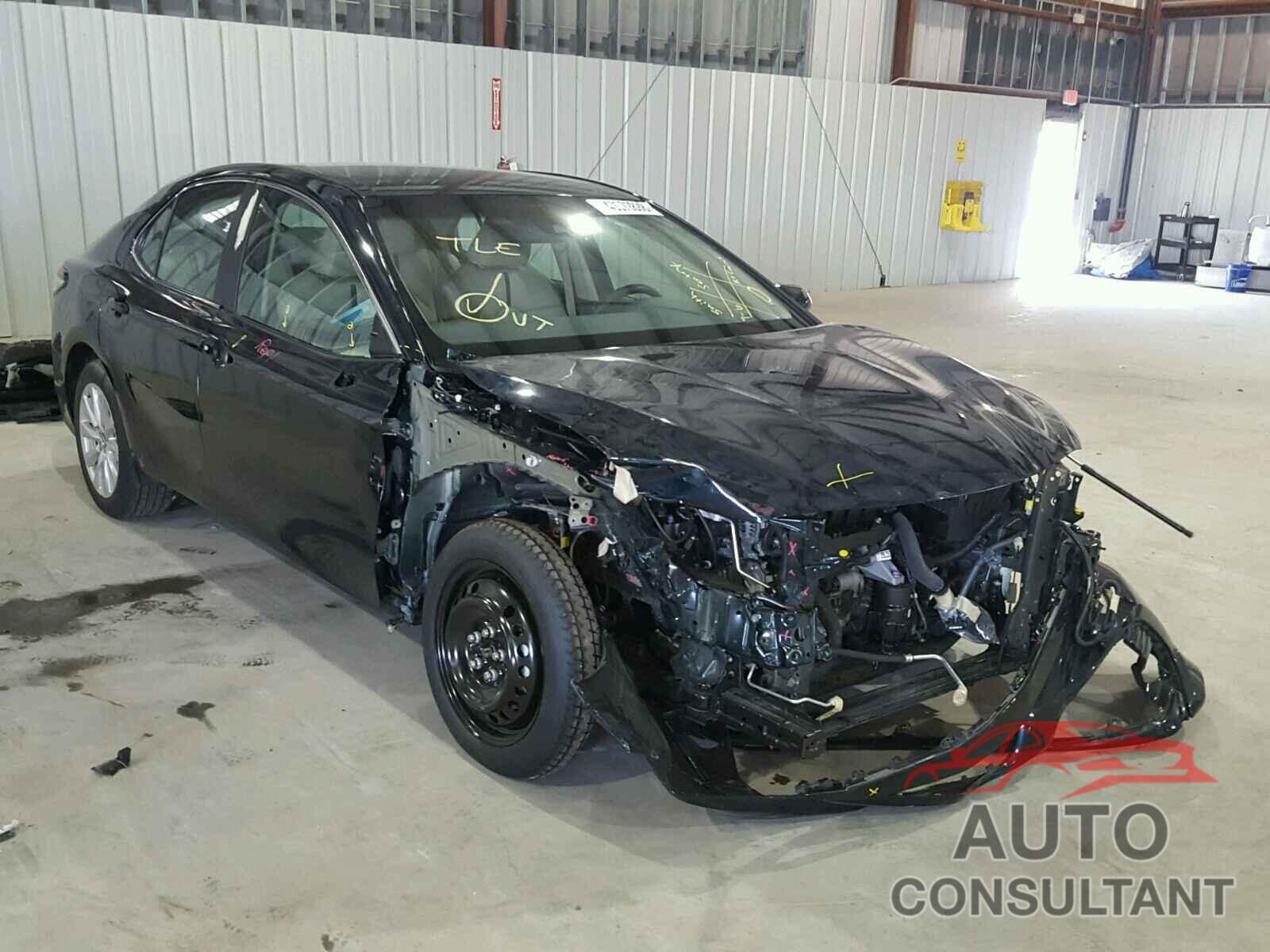 TOYOTA CAMRY 2018 - 4T1B11HK6JU514667