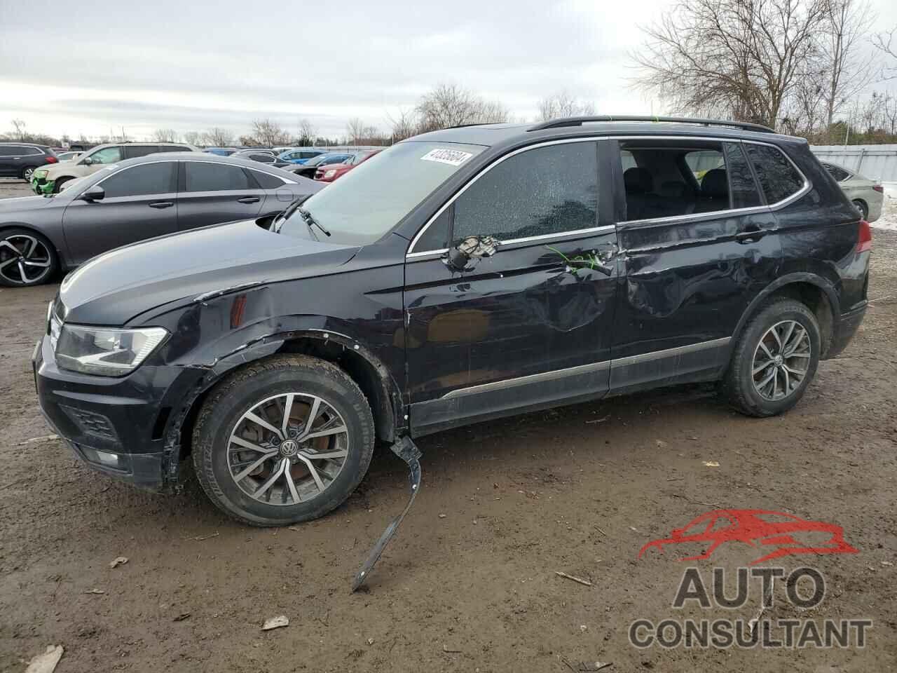 VOLKSWAGEN TIGUAN 2018 - 3VV2B7AXXJM170115