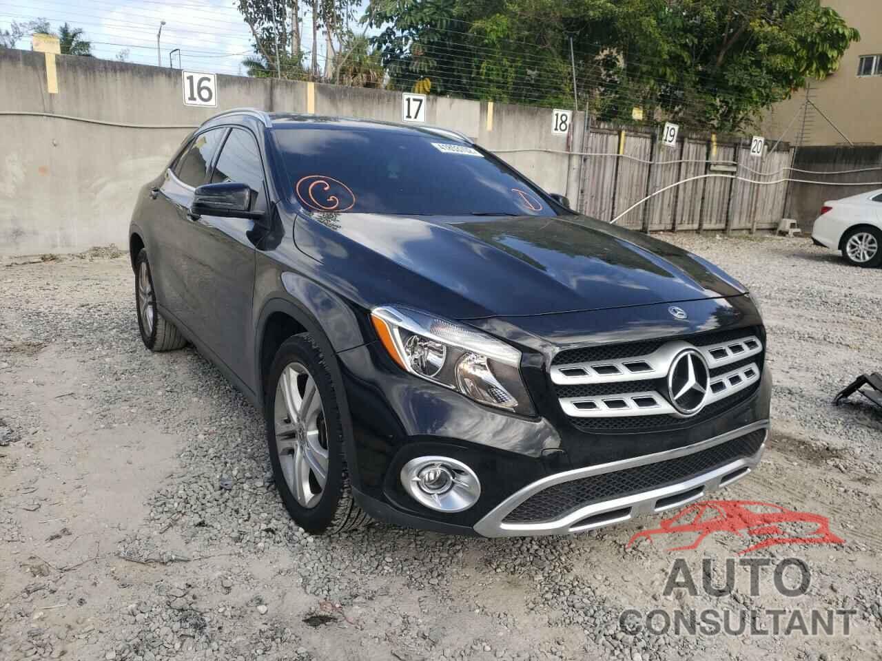 MERCEDES-BENZ GLA-CLASS 2018 - WDCTG4EB7JJ407524