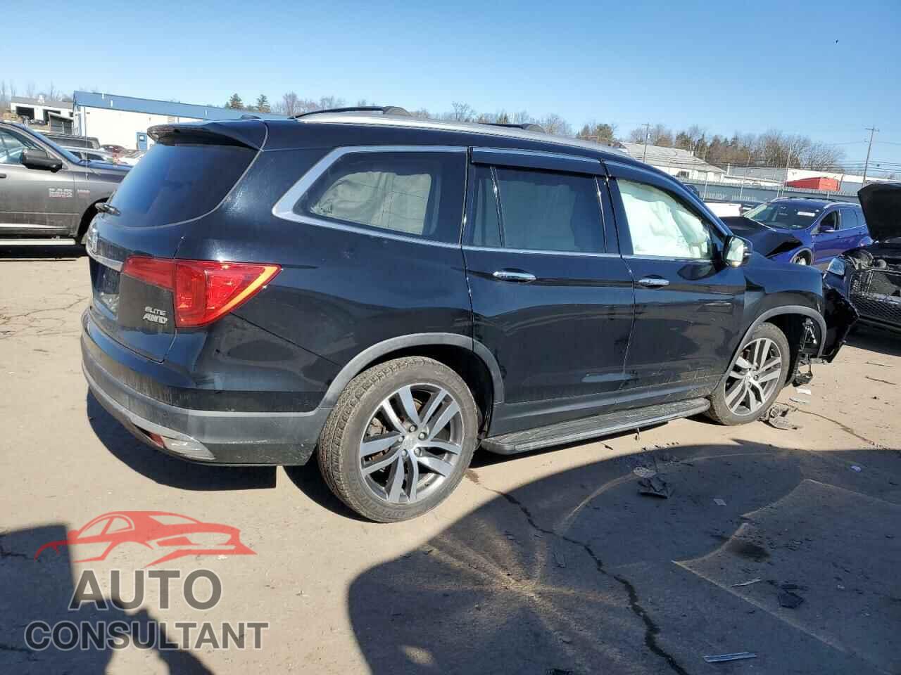 HONDA PILOT 2016 - 5FNYF6H06GB072955