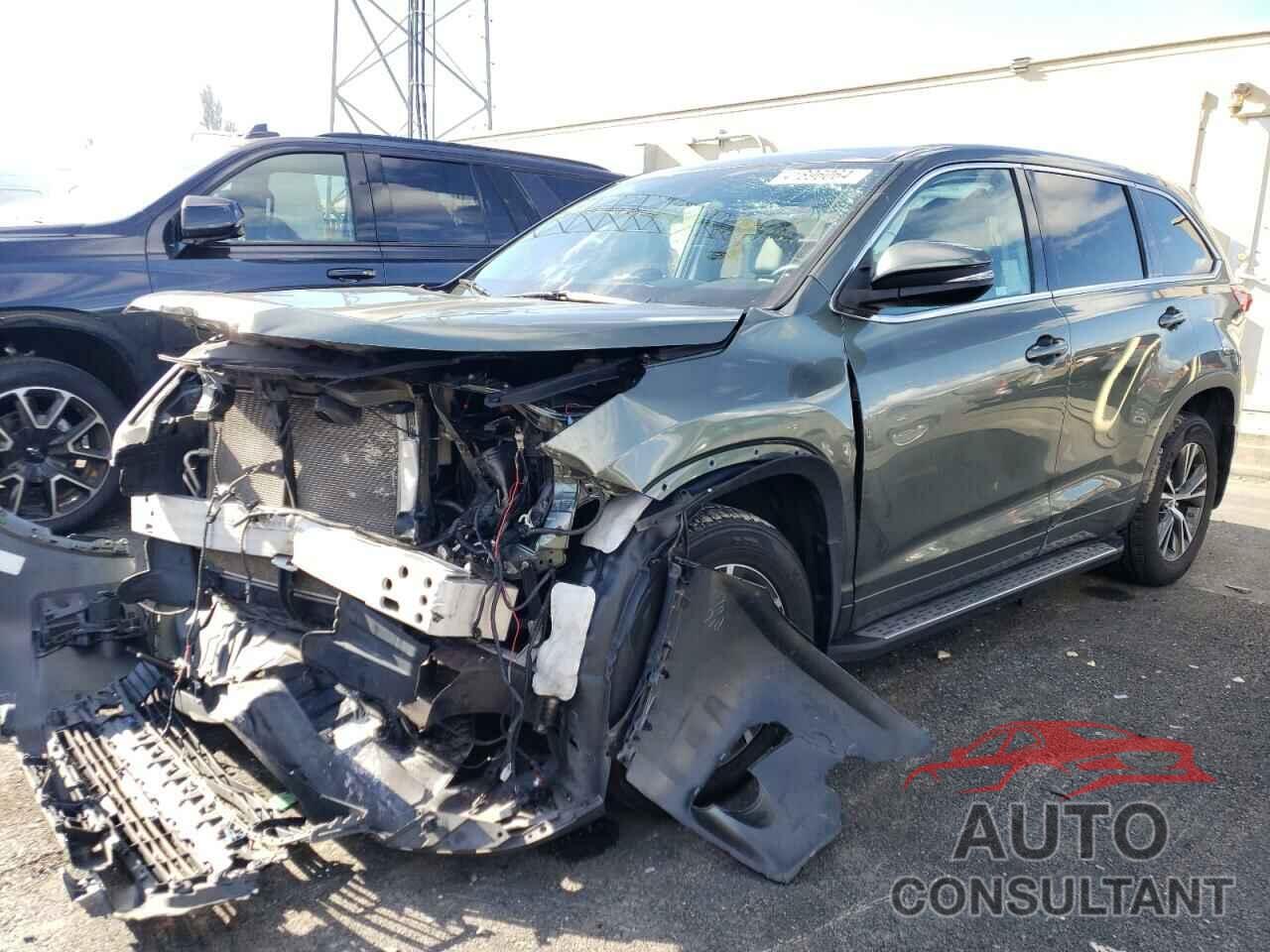 TOYOTA HIGHLANDER 2018 - 5TDZZRFH9JS280465