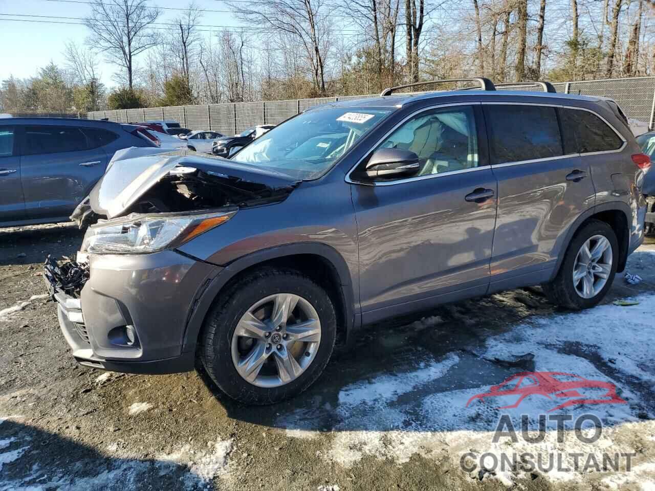 TOYOTA HIGHLANDER 2018 - 5TDDZRFH9JS809701