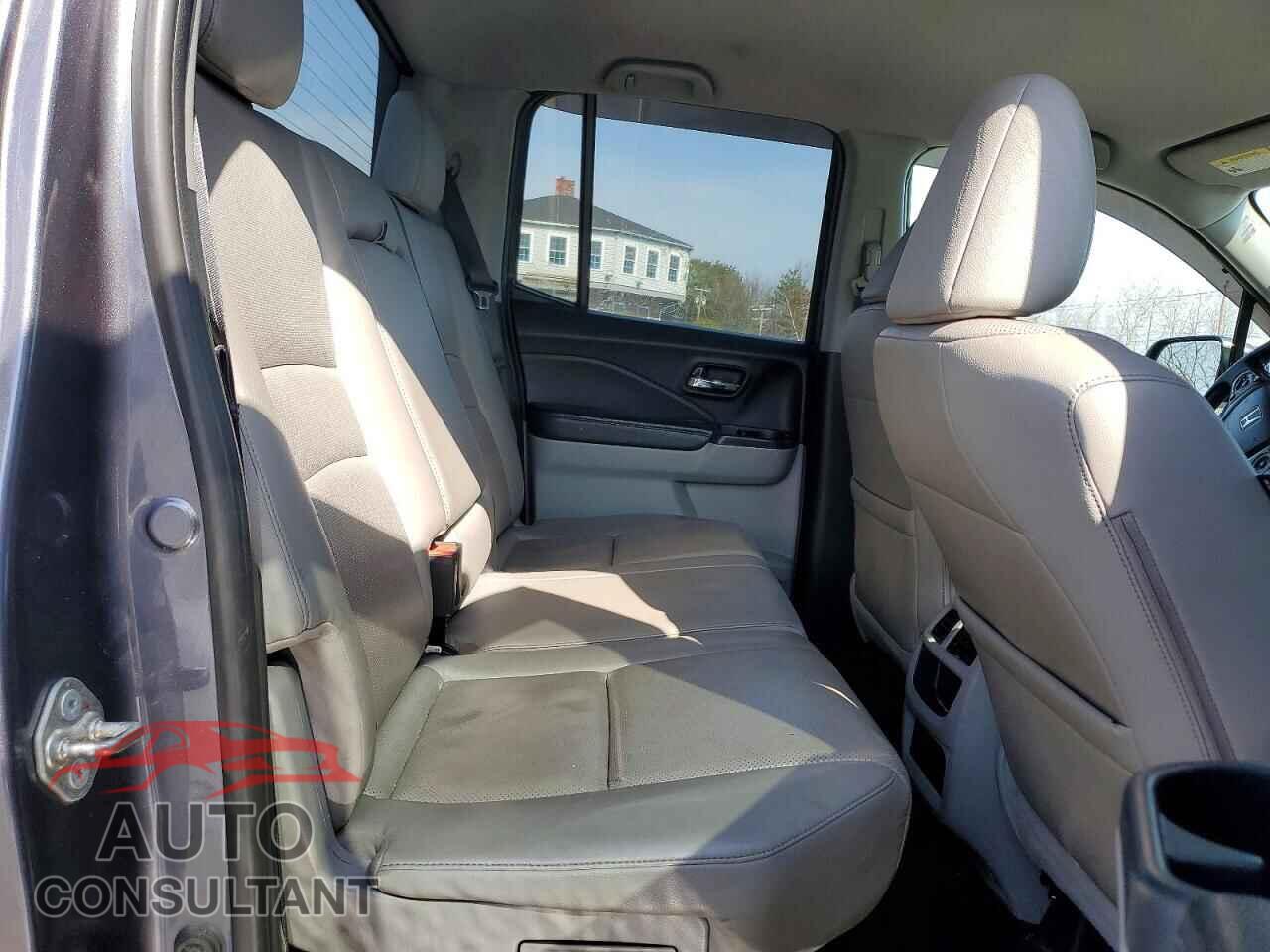 HONDA RIDGELINE 2017 - 5FPYK3F69HB002151