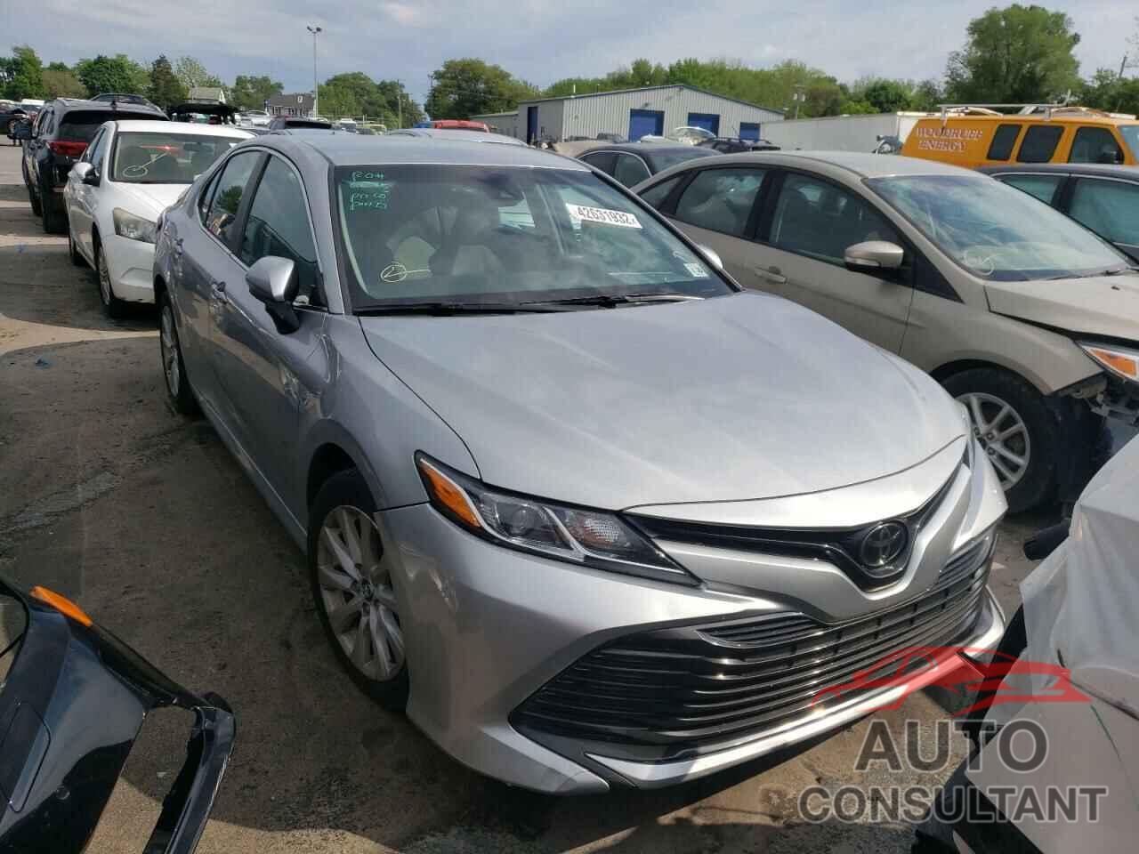TOYOTA CAMRY 2018 - 4T1B11HK7JU635675