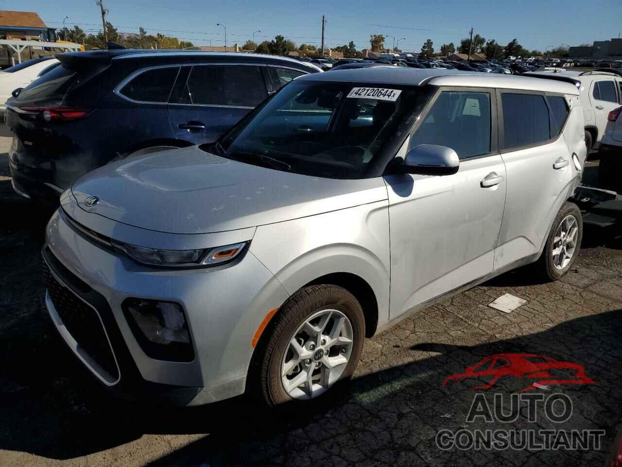 KIA SOUL 2020 - KNDJ23AU4L7025268