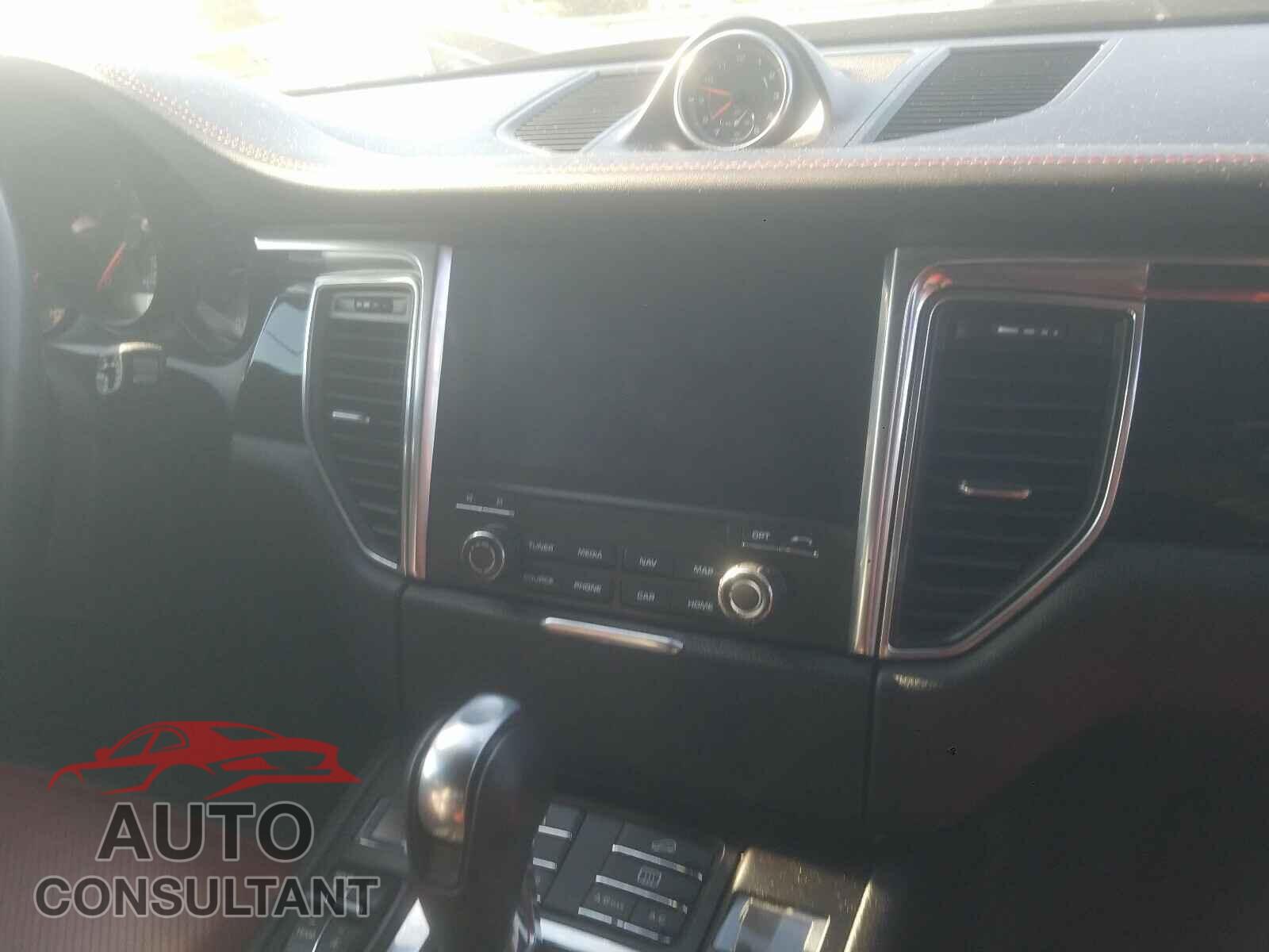 PORSCHE MACAN 2018 - WP1AA2A55JLB08992