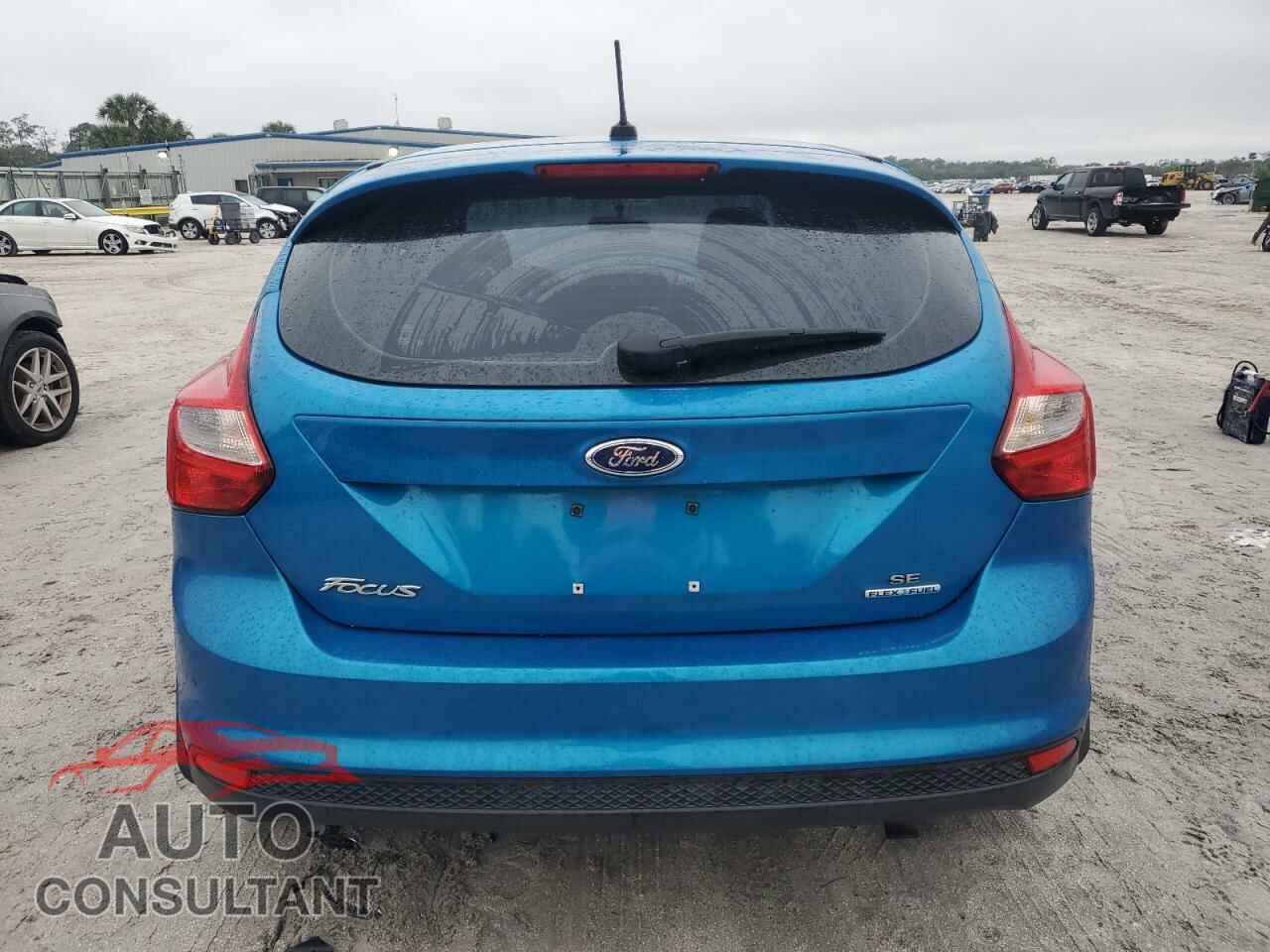 FORD FOCUS 2014 - 1FADP3K2XEL360126