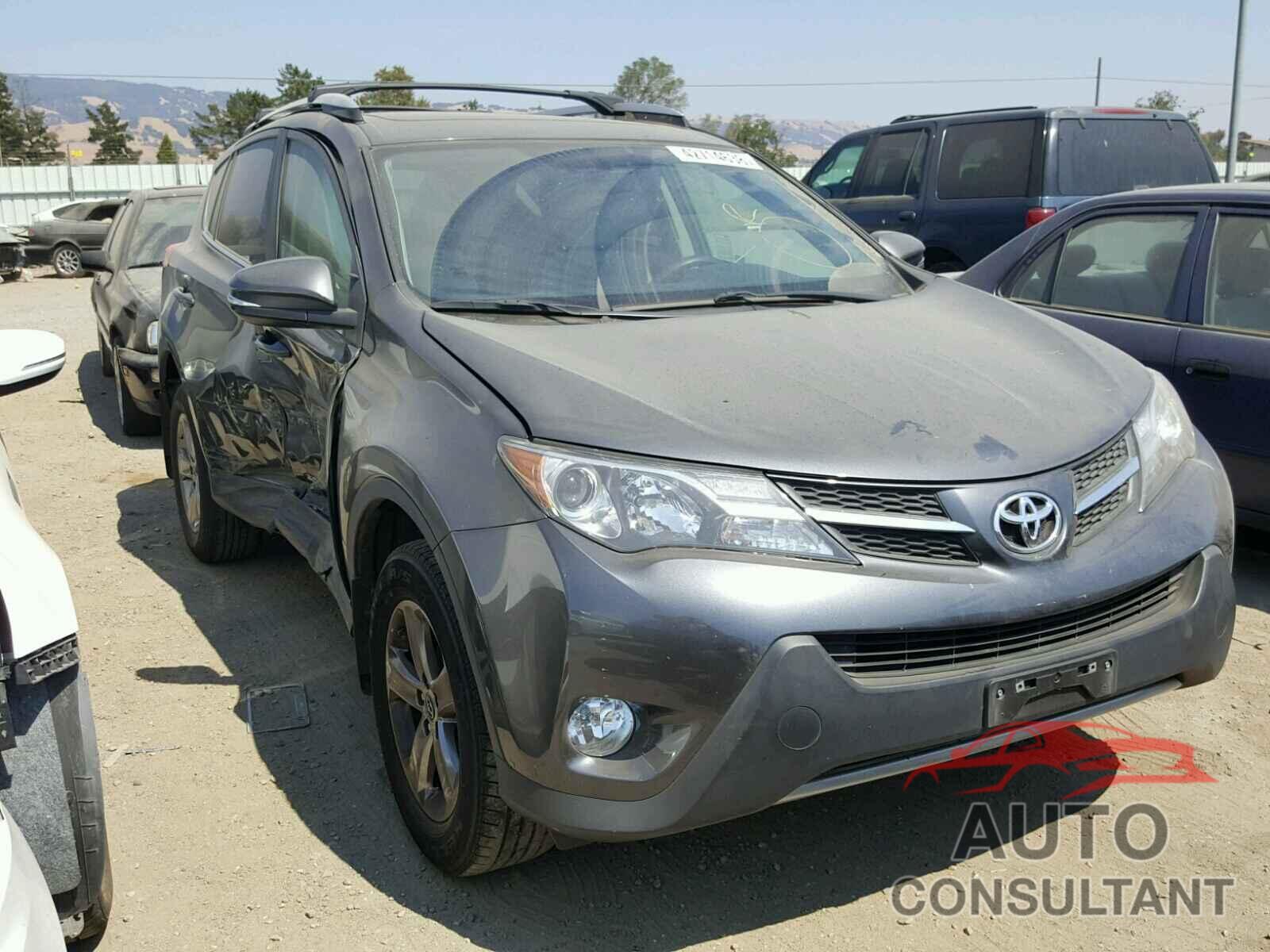 TOYOTA RAV4 XLE 2015 - JTMWFREVXFD059415