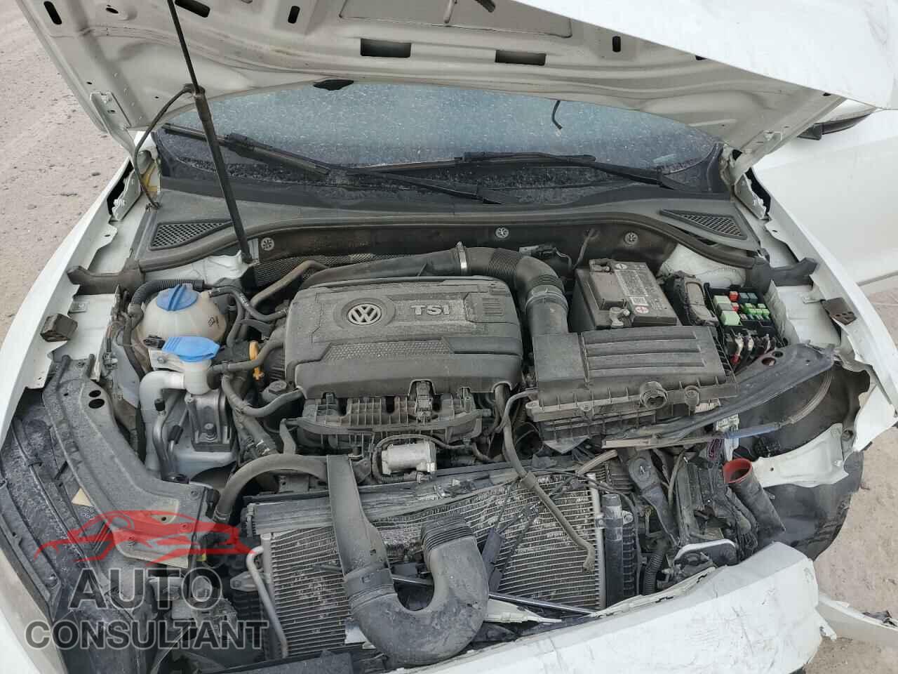 VOLKSWAGEN PASSAT 2017 - 1VWAT7A34HC081511