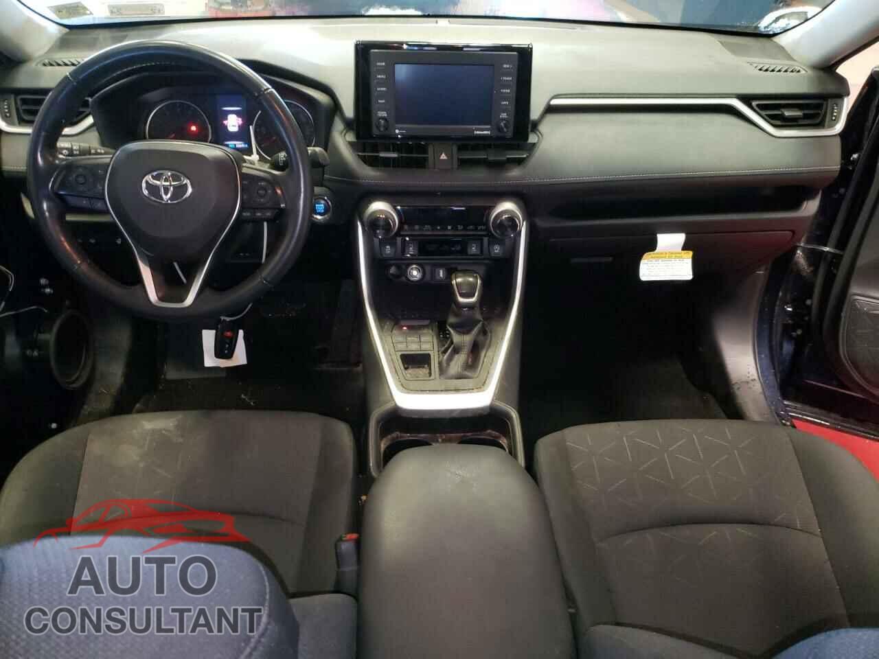 TOYOTA RAV4 2021 - JTMP1RFV5MD071938