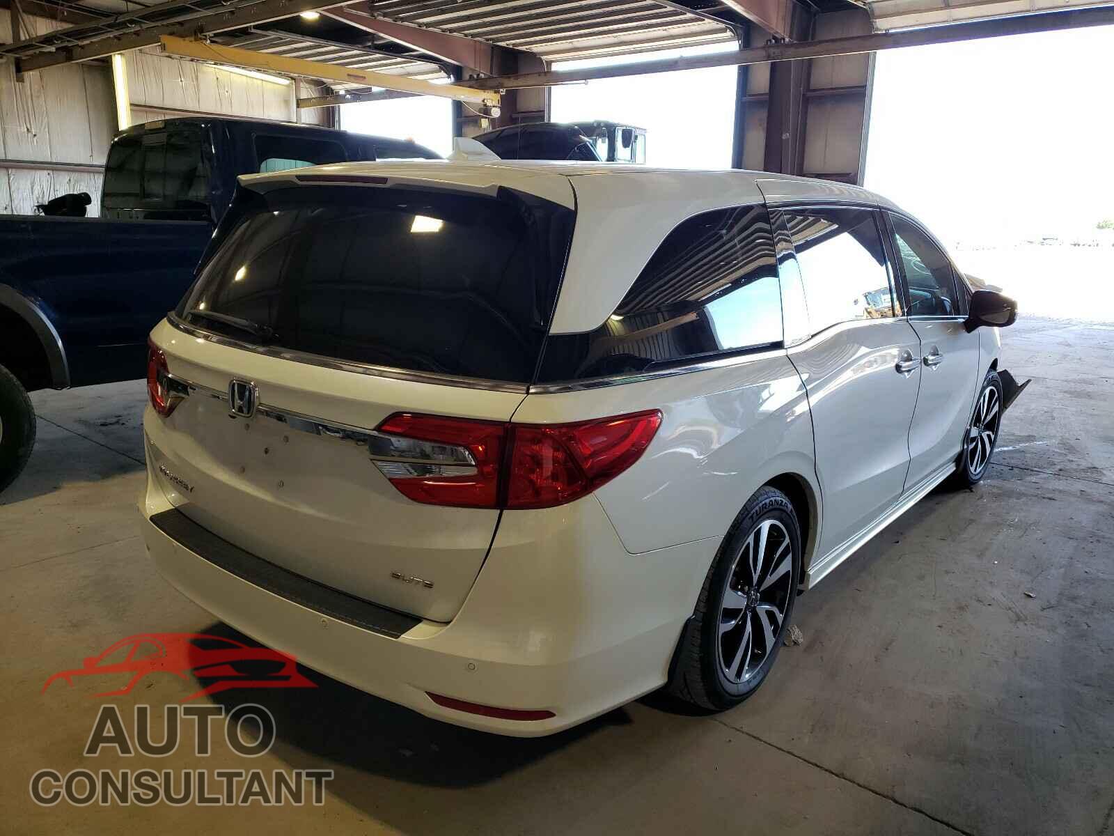 HONDA ODYSSEY 2018 - 5FNRL6H98JB022674