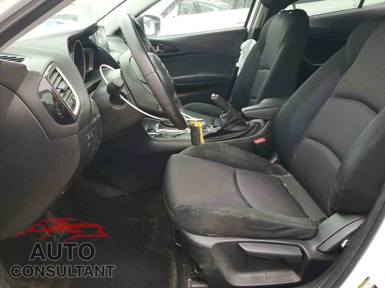 MAZDA 3 2015 - 3MZBM1V79FM140835