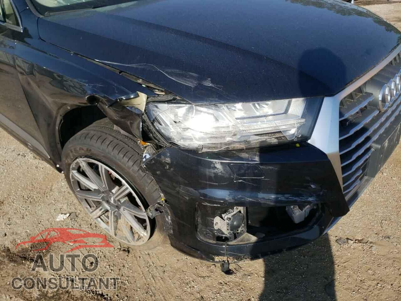 AUDI Q7 2018 - WA1VAAF79JD003691