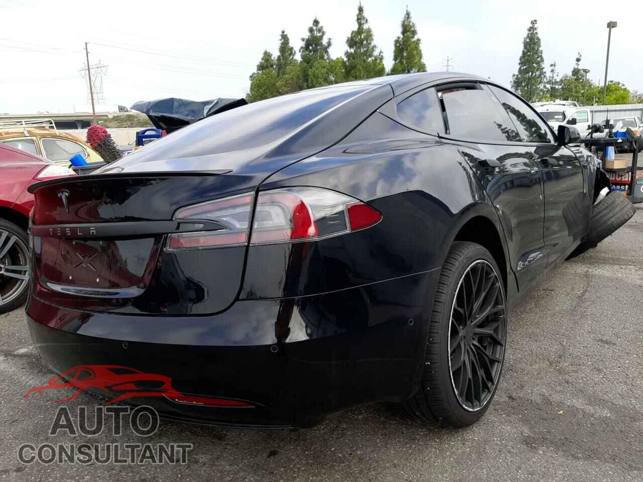 TESLA MODEL S 2020 - 5YJSA1E49LF392151