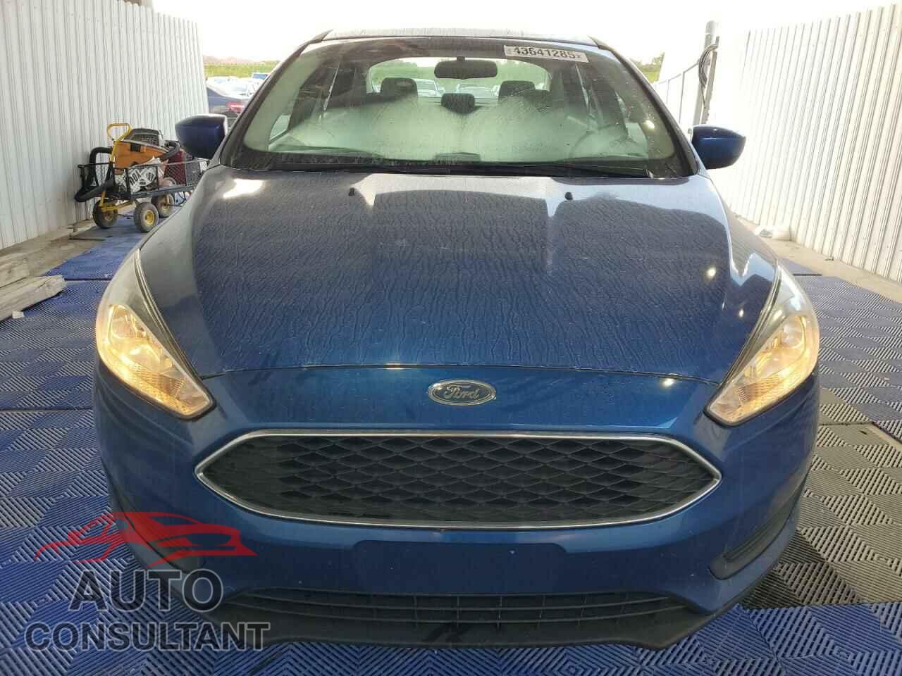 FORD FOCUS 2018 - 1FADP3FE3JL257600