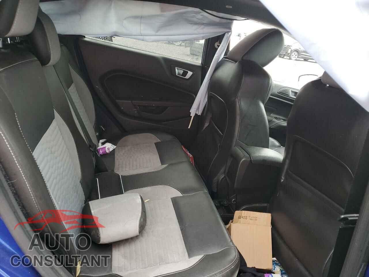 FORD FIESTA 2015 - 3FADP4GX8FM124018