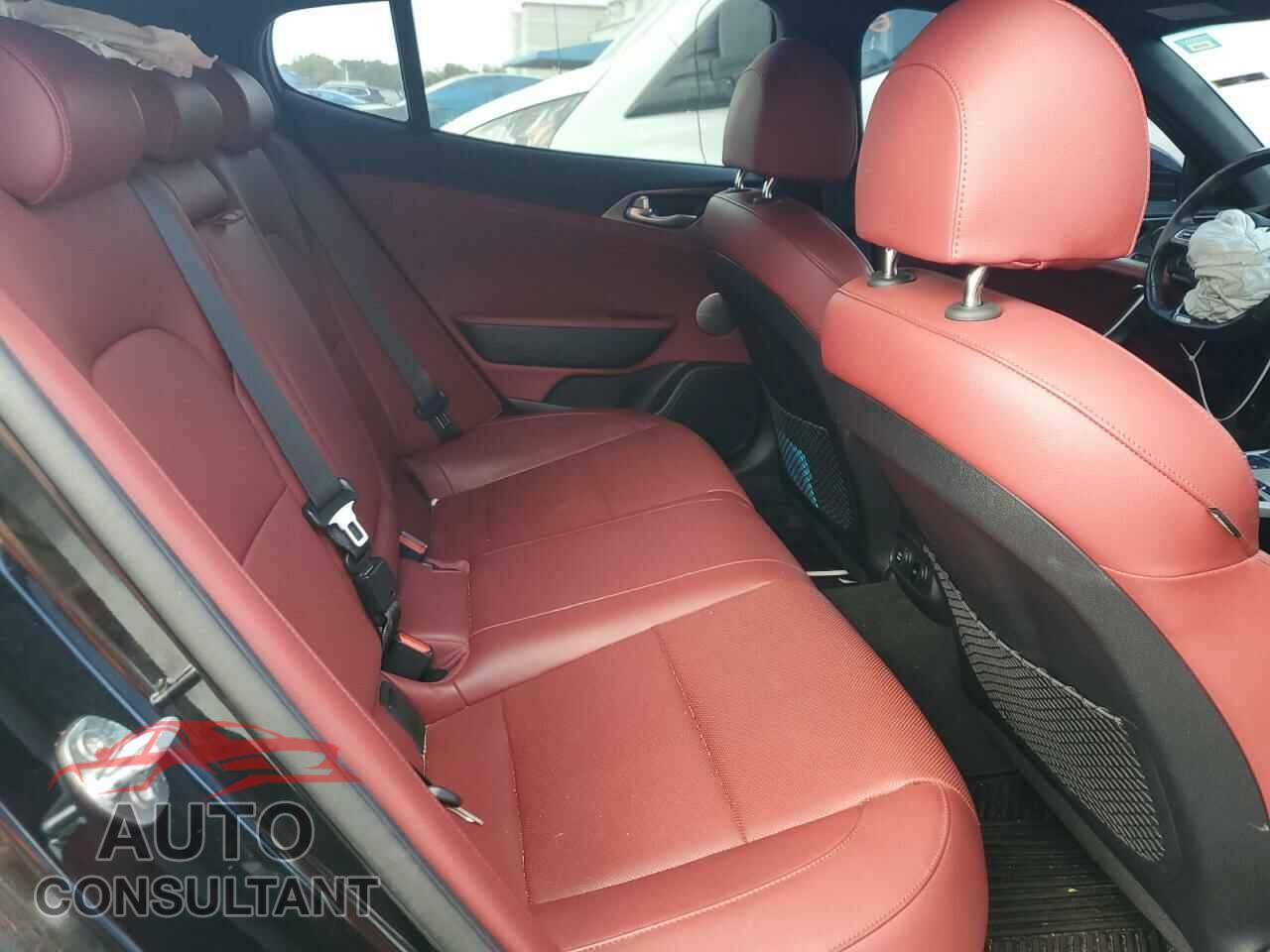 KIA STINGER 2020 - KNAE45LC7L6087083