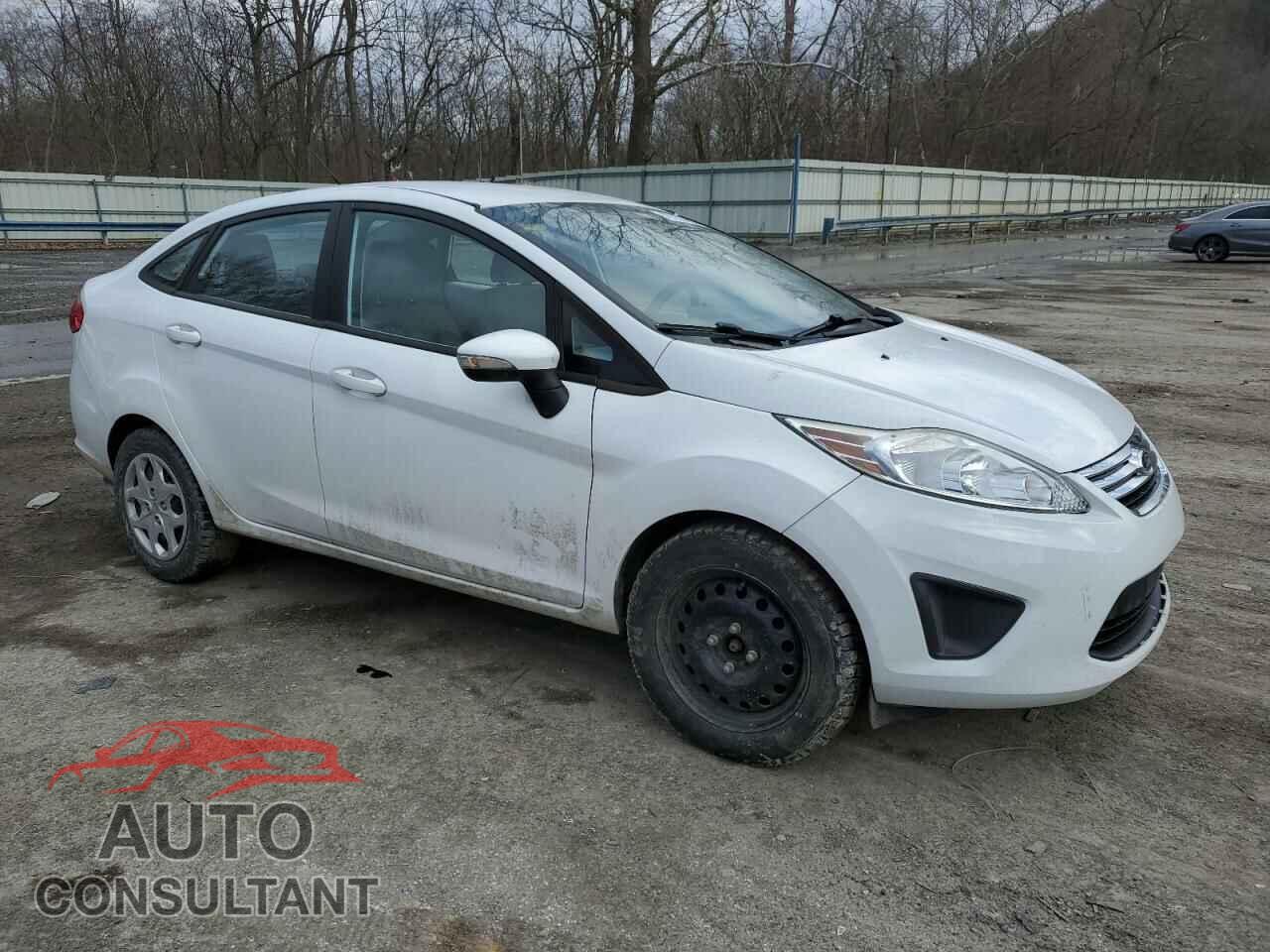 FORD FIESTA 2013 - 3FADP4BJ5DM162094