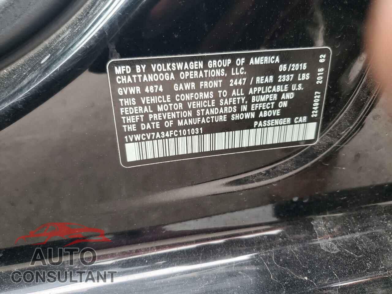 VOLKSWAGEN PASSAT 2015 - 1VWCV7A34FC101031