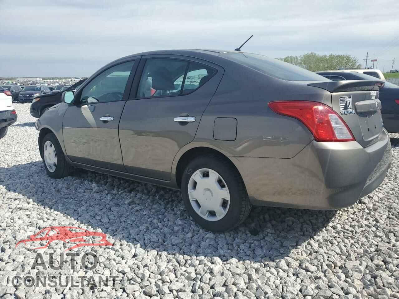 NISSAN VERSA 2012 - 3N1CN7AP1CL879134