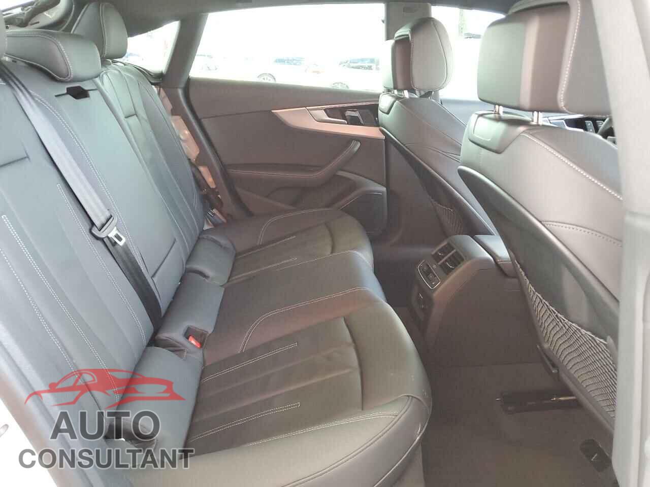 AUDI A5 2023 - WAUEACF50PA054827