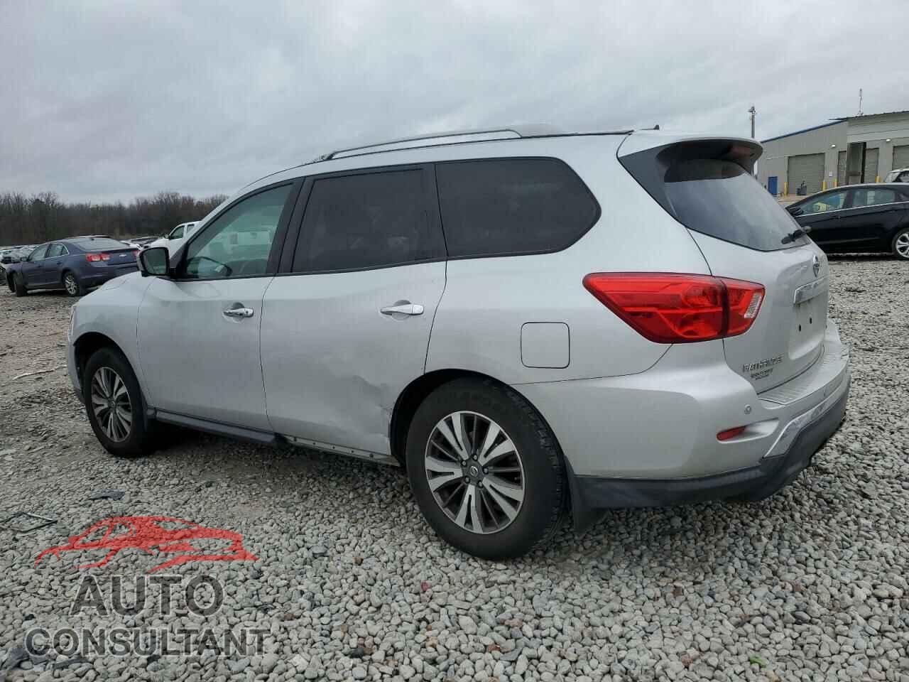 NISSAN PATHFINDER 2017 - 5N1DR2MM7HC656427