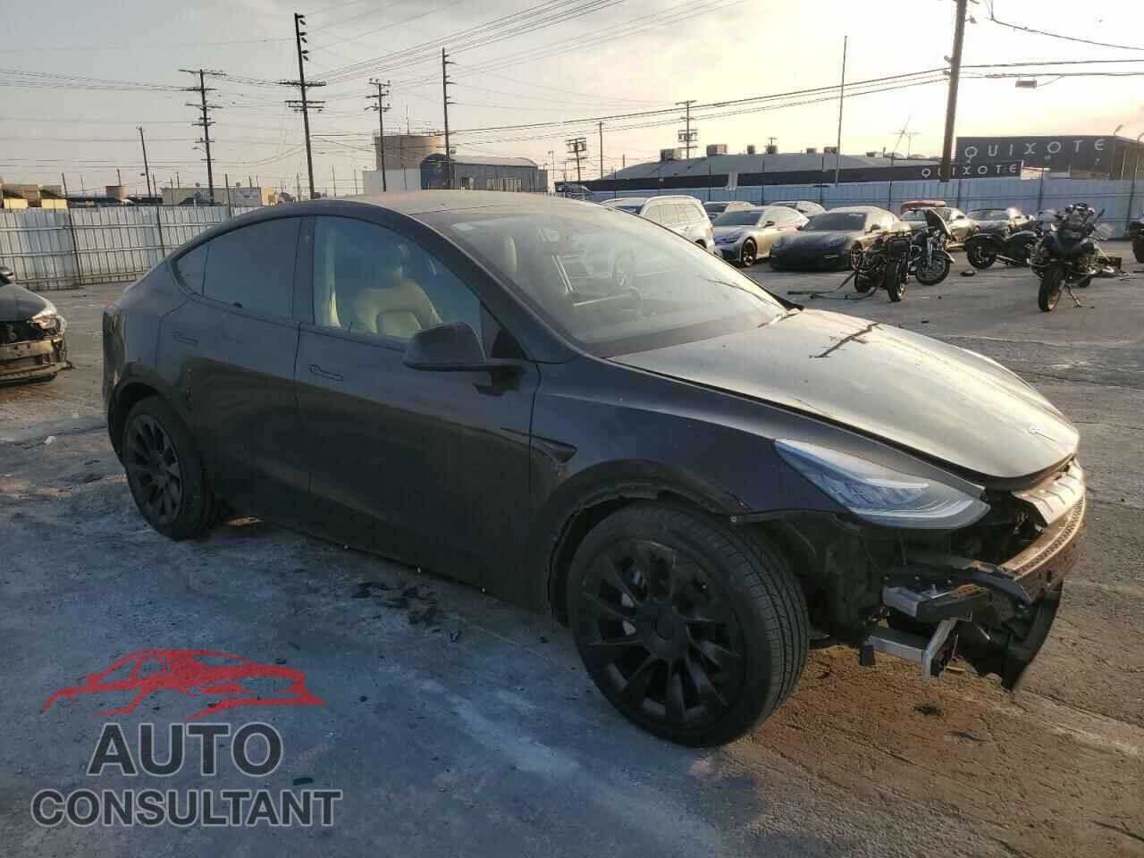 TESLA MODEL Y 2022 - 7SAYGDEE4NF350799
