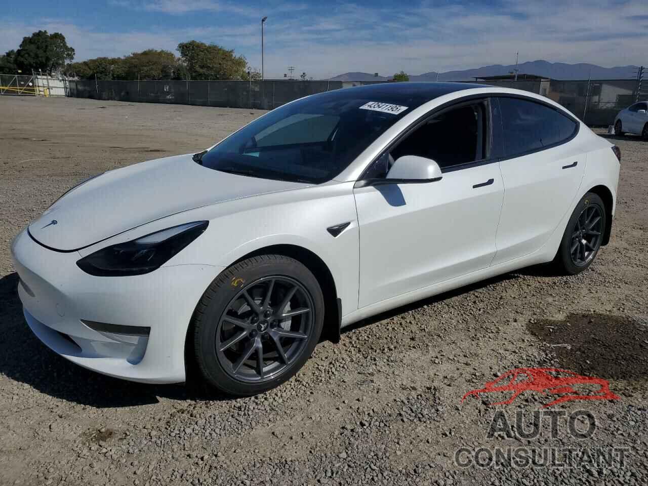 TESLA MODEL 3 2023 - 5YJ3E1EA2PF585813