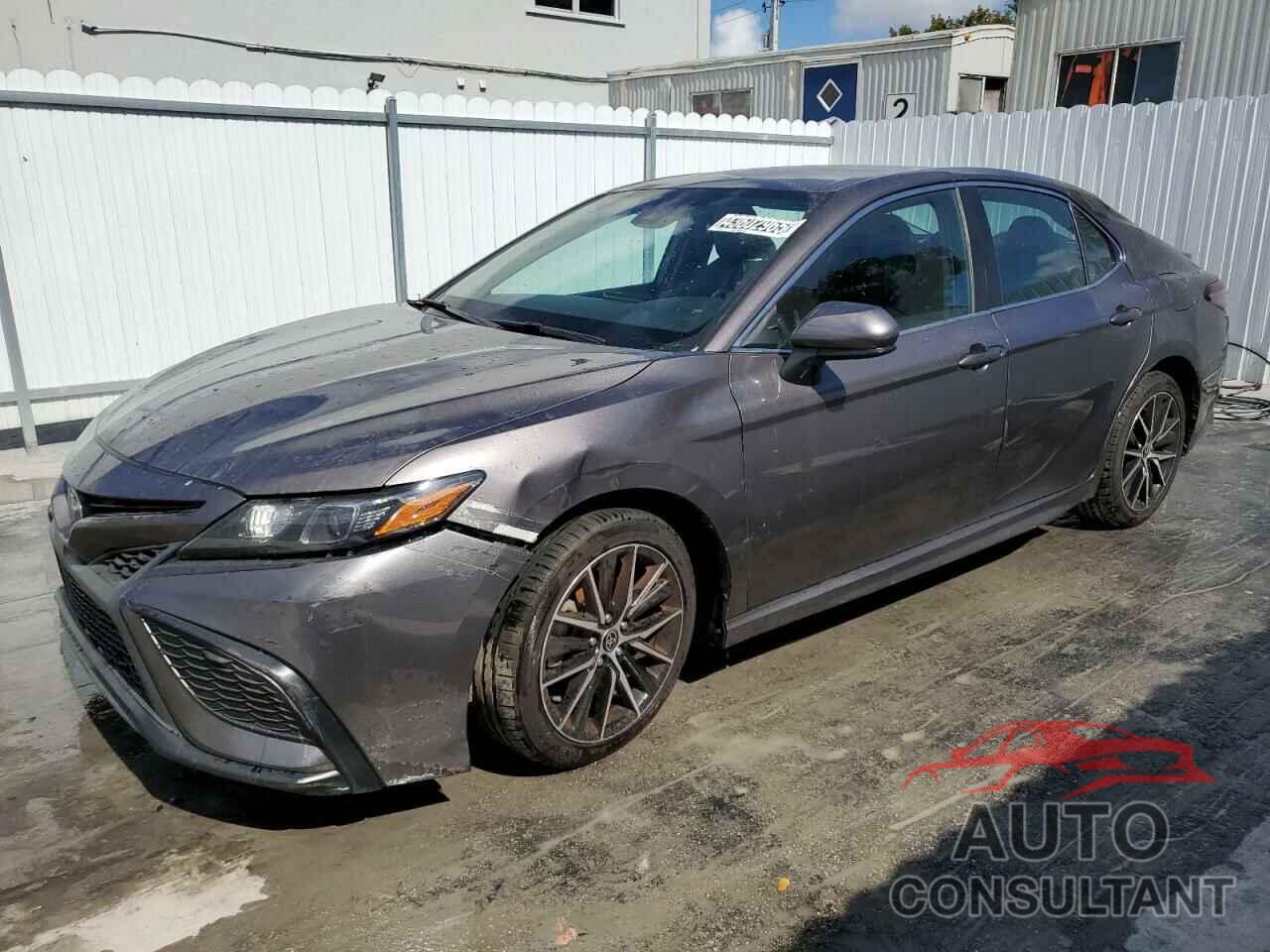 TOYOTA CAMRY 2021 - 4T1G11AK3MU590142