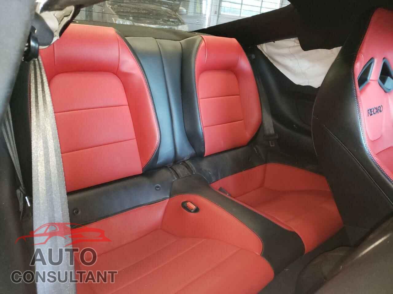 FORD MUSTANG 2022 - 1FA6P8CF4N5130254