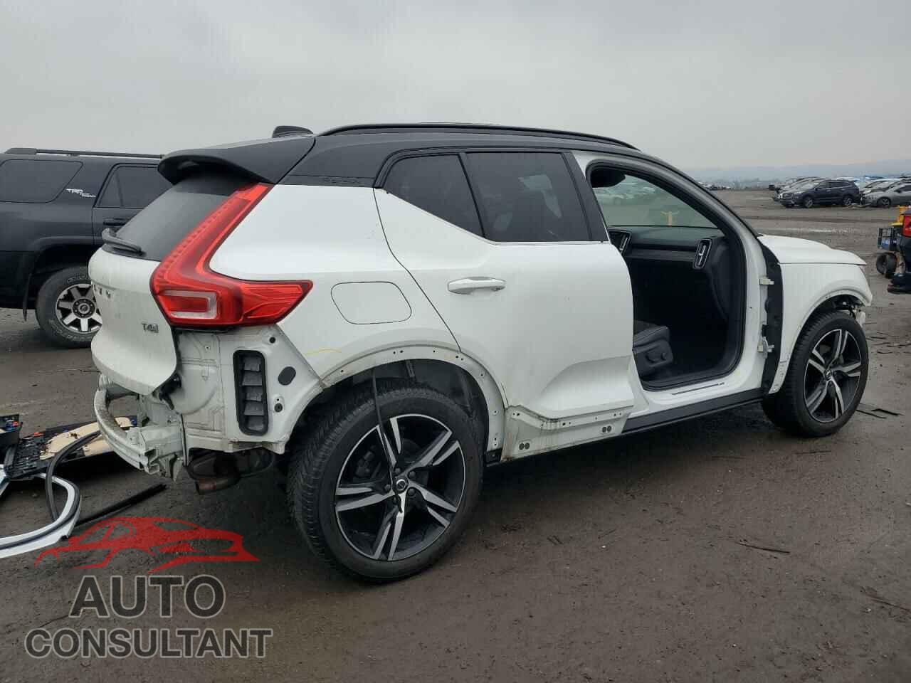VOLVO XC40 2019 - YV4AC2HMXK2068129