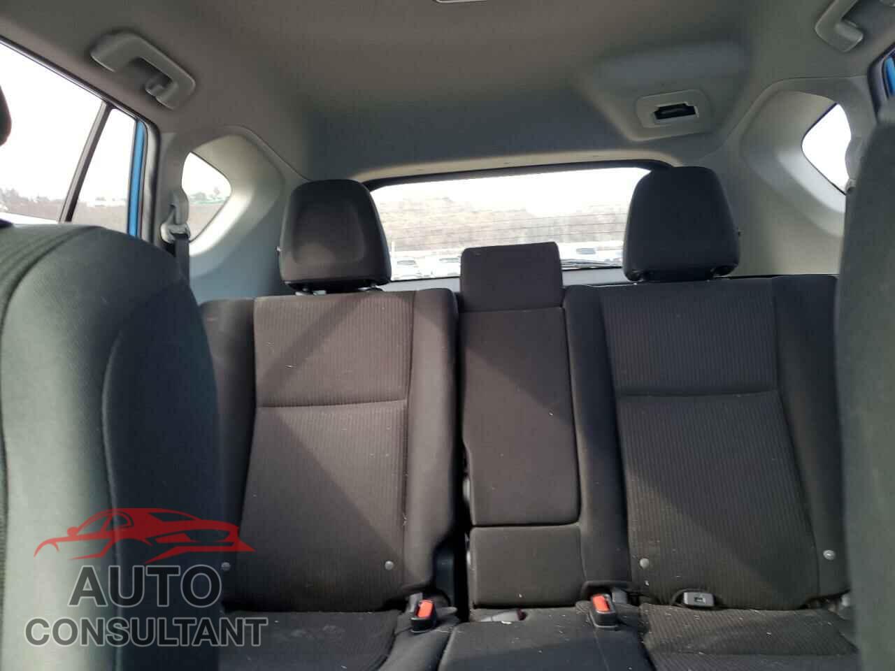 TOYOTA RAV4 2017 - JTMBFREV0HJ132665