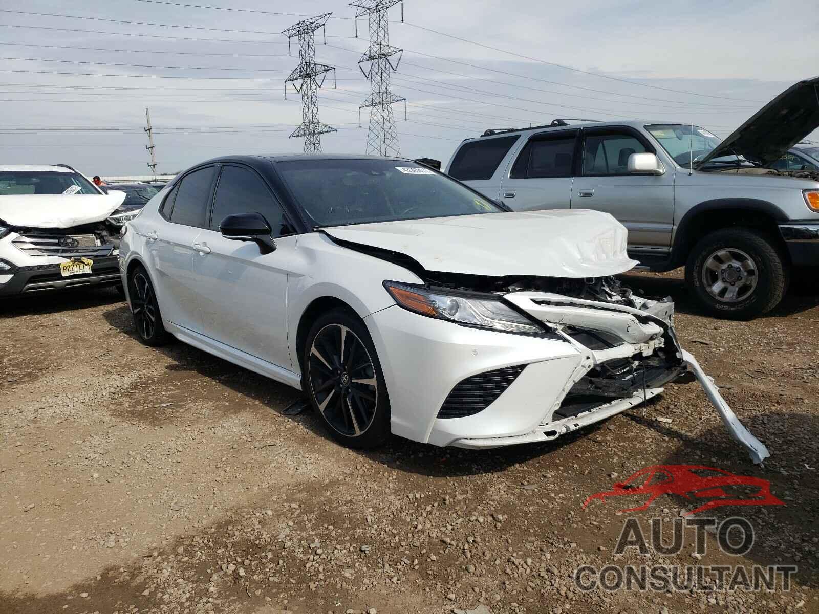 TOYOTA CAMRY 2018 - 4T1B61HK7JU091597