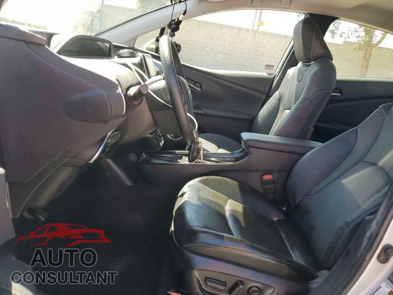TOYOTA PRIUS 2022 - JTDKAMFP7N3205872