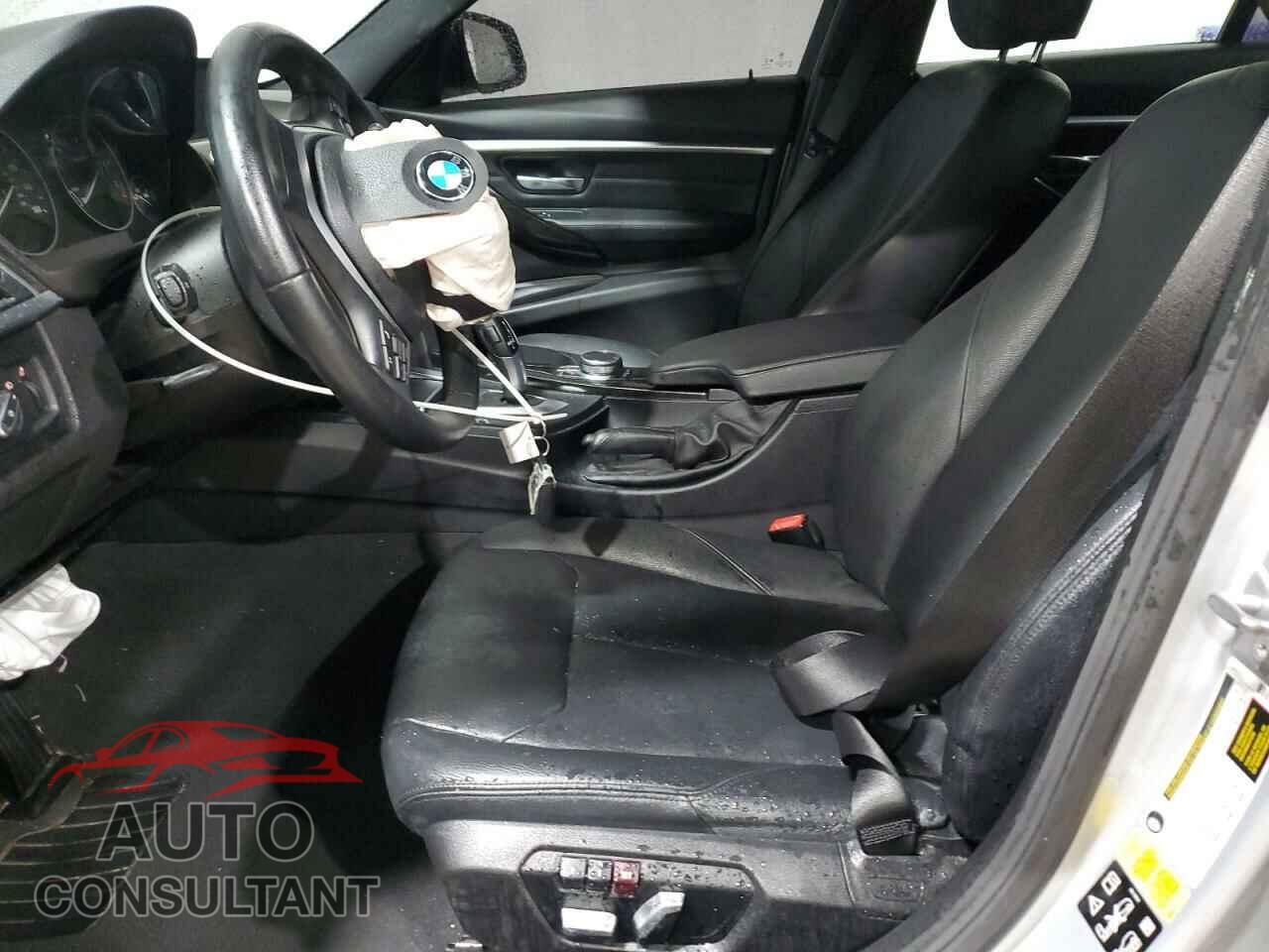 BMW 3 SERIES 2017 - WBA8D9C36HA003960