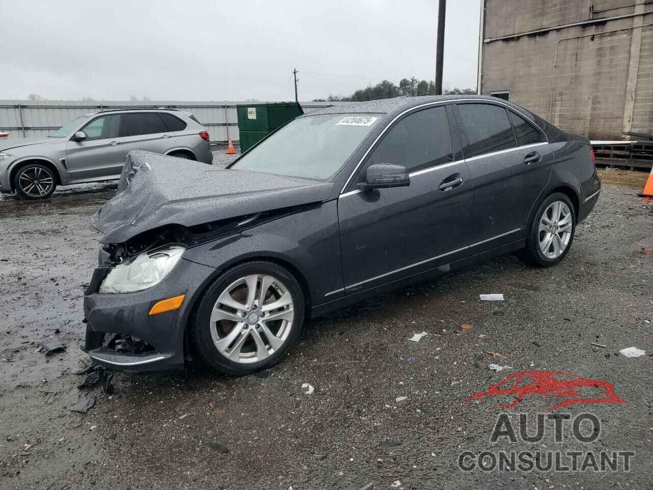 MERCEDES-BENZ C-CLASS 2013 - WDDGF4HB8DA796402
