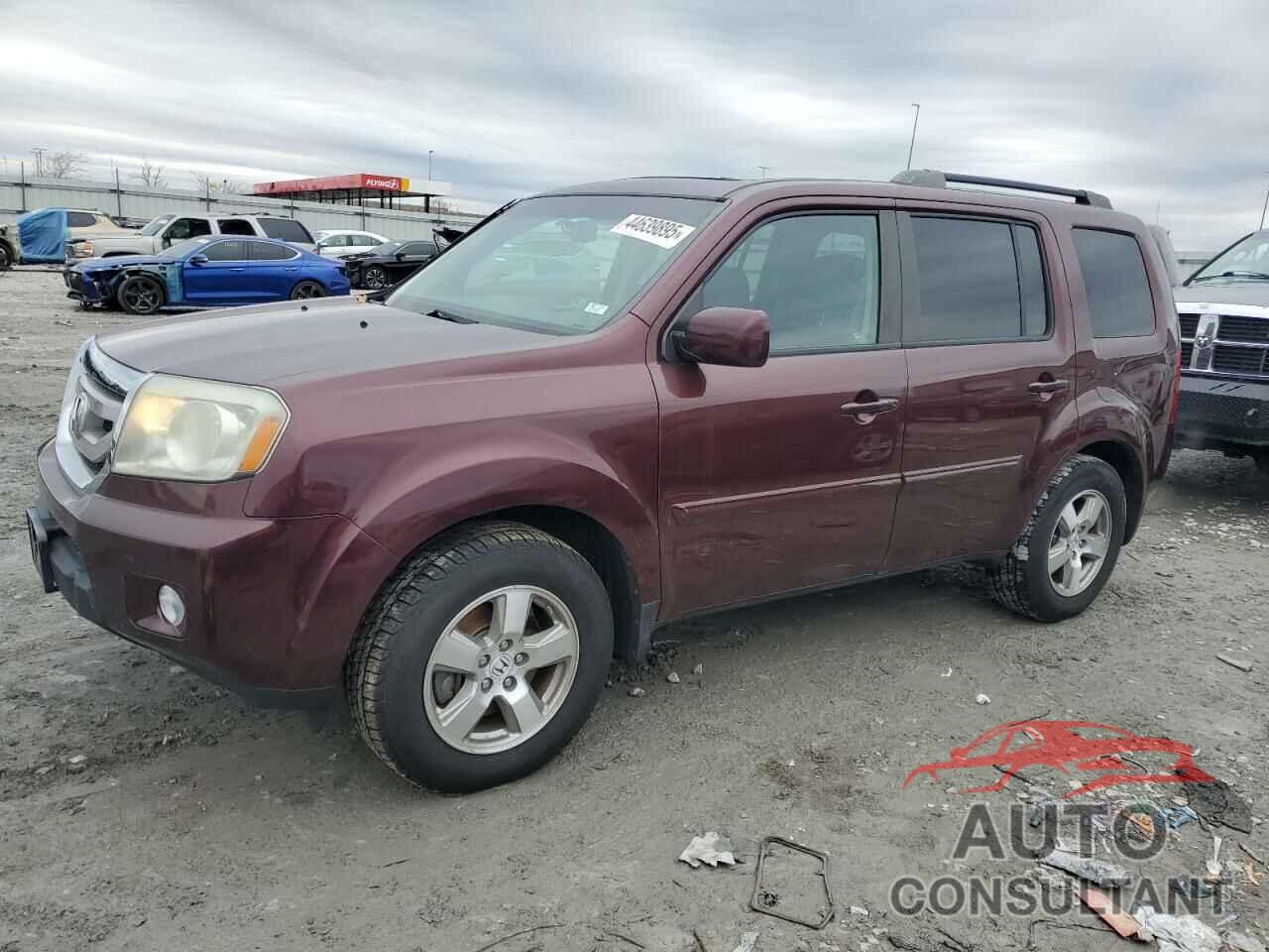 HONDA PILOT 2011 - 5FNYF4H5XBB038221